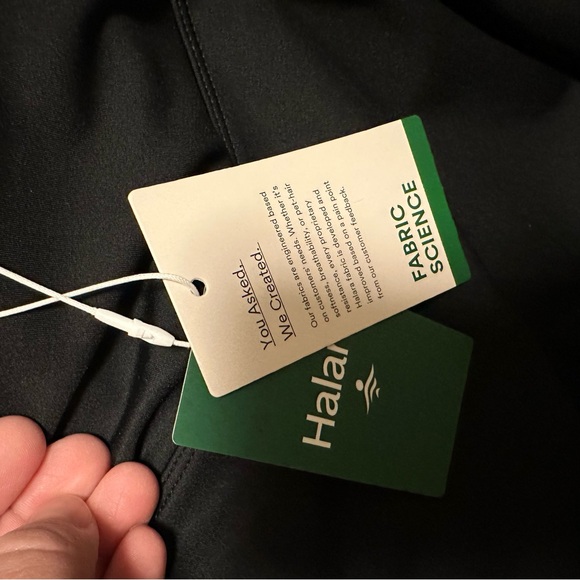 Halara Athleisure skirt - Picture 7 of 8